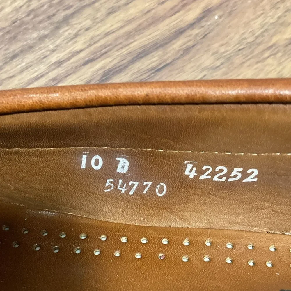 Allen Edmonds Nashua Classic Tassel Mens Leather Loafer in Cognac. Size 10D.